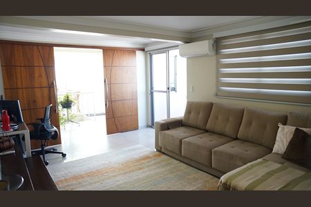 Apartamento à venda com 190m², 3 quartos e 4 vagasSala de TV
