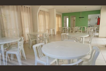 Apartamento à venda com 190m², 3 quartos e 4 vagasÁrea comum - Salão de festas