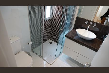 Apartamento à venda com 190m², 3 quartos e 4 vagasBanheiro 1