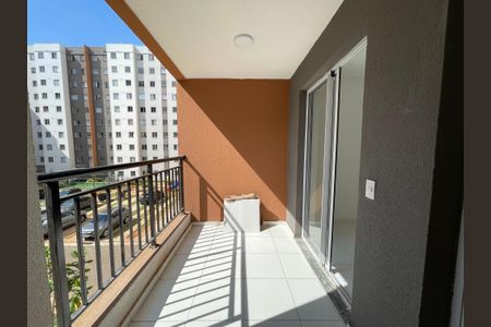 Apartamento para alugar com 42m², 2 quartos e sem vagaVaranda