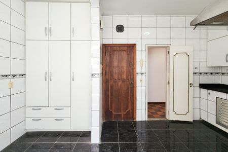 Apartamento para alugar com 96m², 3 quartos e 1 vagaCozinha 