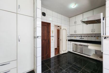 Apartamento para alugar com 96m², 3 quartos e 1 vagaCozinha 