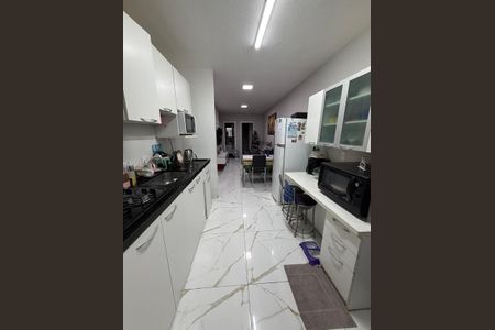 Casa de condomínio para alugar com 57m², 3 quartos e 2 vagasCozinha