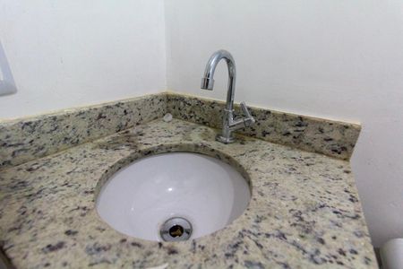 Apartamento à venda com 29m², 2 quartos e sem vagaBanheiro