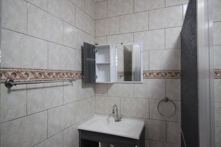 Casa para alugar com 45m², 1 quarto e sem vagaBanheiro