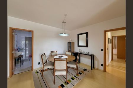 Apartamento para alugar com 102m², 3 quartos e 2 vagasSala