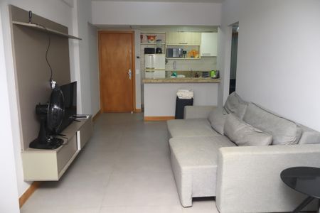 Apartamento para alugar com 1 quarto, 54m² em Costa Azul, Salvador