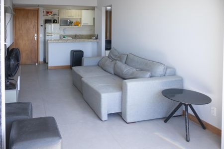 Apartamento para alugar com 1 quarto, 54m² em Costa Azul, Salvador