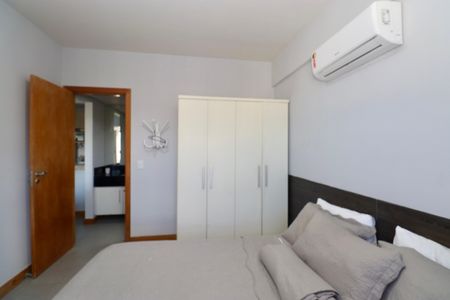 Quarto  de apartamento para alugar com 1 quarto, 54m² em Costa Azul, Salvador