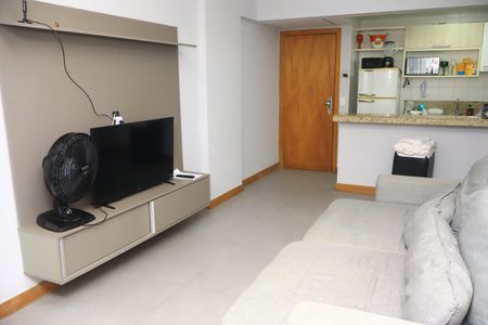 Apartamento para alugar com 1 quarto, 54m² em Costa Azul, Salvador