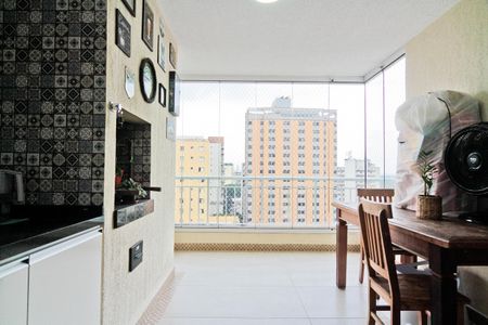 Apartamento à venda com 88m², 3 quartos e 2 vagasVaranda