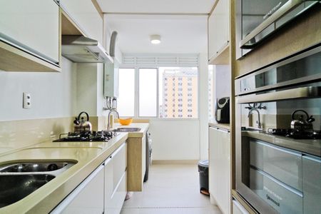 Apartamento à venda com 88m², 3 quartos e 2 vagasCozinha