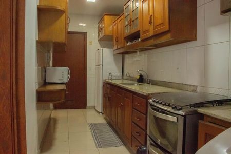 Apartamento para alugar com 110m², 3 quartos e 2 vagasCozinha