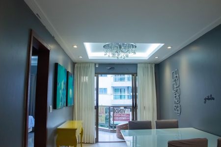 Sala de apartamento para alugar com 3 quartos, 110m² em Algodoal, Cabo Frio
