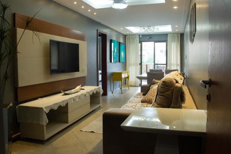 Sala de apartamento para alugar com 3 quartos, 110m² em Algodoal, Cabo Frio