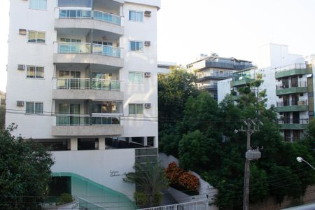 Vista da Sala de apartamento para alugar com 3 quartos, 110m² em Algodoal, Cabo Frio