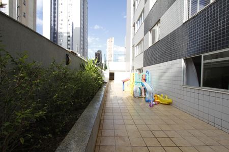 Apartamento à venda com 140m², 4 quartos e 2 vagasÁrea comum - Playground