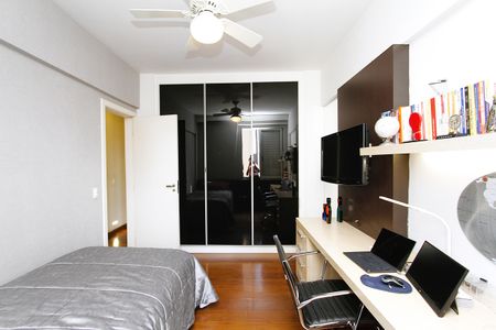 Apartamento à venda com 140m², 4 quartos e 2 vagasQuarto 3