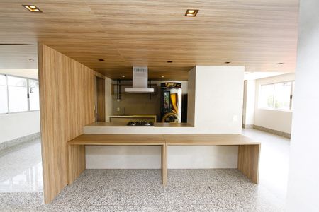 Apartamento à venda com 140m², 4 quartos e 2 vagasÁrea comum - Salão de festas