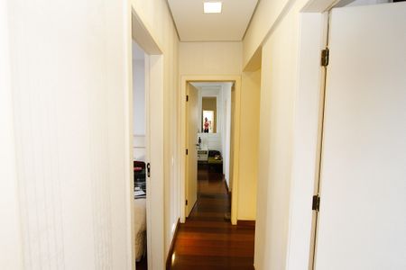 Apartamento à venda com 140m², 4 quartos e 2 vagasCorredor