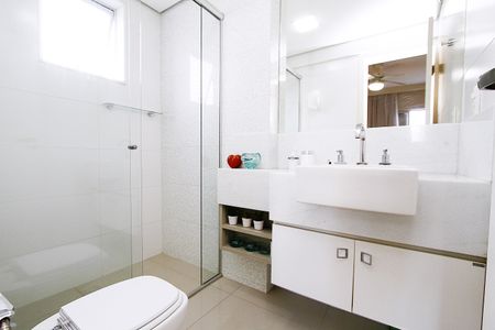 Apartamento à venda com 140m², 4 quartos e 2 vagasBanheiro da Suíte