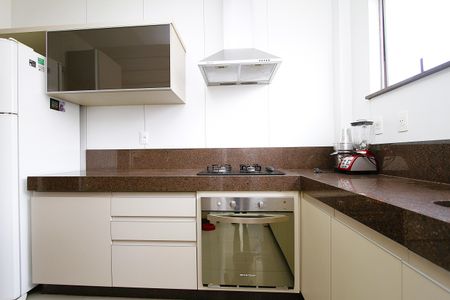 Apartamento à venda com 140m², 4 quartos e 2 vagasCozinha