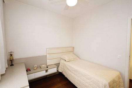 Apartamento à venda com 140m², 4 quartos e 2 vagasQuarto 1