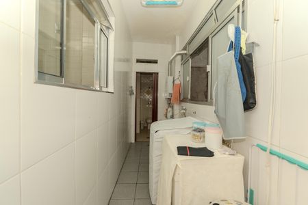 Apartamento à venda com 120m², 2 quartos e 1 vagaÁrea de Serviço