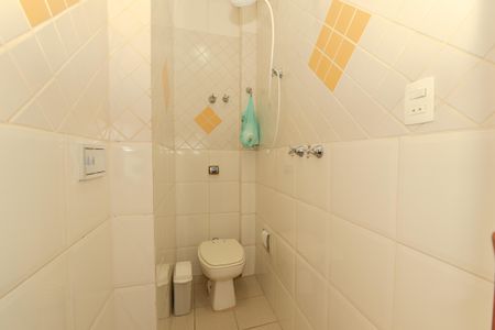 Apartamento à venda com 120m², 2 quartos e 1 vagaBanheiro de serviço