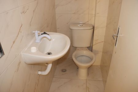 Casa de Condomínio para alugar com 2 quartos, 96m² em Caucaia do Alto, Cotia