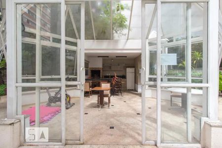 Apartamento para alugar com 50m², 1 quarto e 1 vaga Apartamento para alugar com 50m², 1 quarto e 1 vagaÁrea comum - Churrasqueira