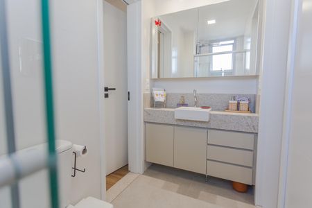 Apartamento à venda com 73m², 3 quartos e 2 vagasBanheiro da Semi-Suíte 1 e 2