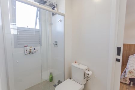 Apartamento à venda com 73m², 3 quartos e 2 vagasBanheiro da Semi-Suíte 1 e 2