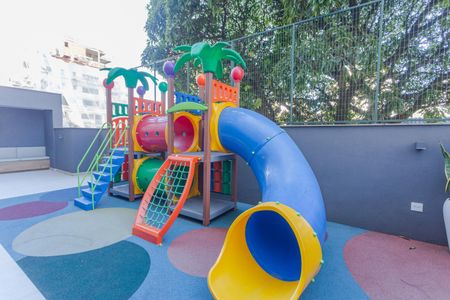 Apartamento à venda com 73m², 3 quartos e 2 vagasÁrea comum - Playground