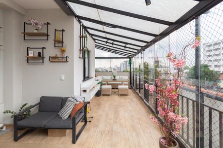 Apartamento à venda com 72m², 2 quartos e 1 vaga Apartamento à venda com 72m², 2 quartos e 1 vagaVaranda
