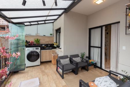 Apartamento à venda com 72m², 2 quartos e 1 vaga Apartamento à venda com 72m², 2 quartos e 1 vagaVaranda