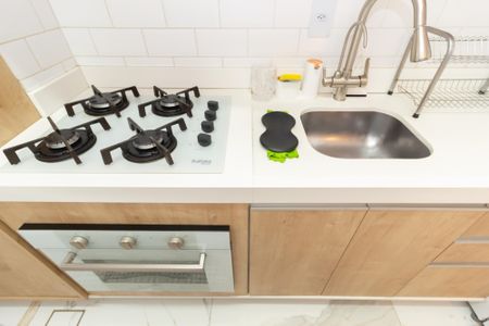 Apartamento à venda com 72m², 2 quartos e 1 vaga Apartamento à venda com 72m², 2 quartos e 1 vagaCozinha e Área de Serviço
