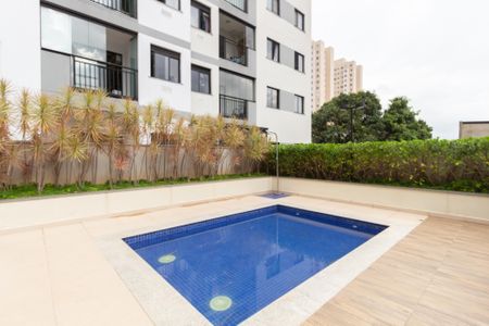 Apartamento à venda com 72m², 2 quartos e 1 vaga Apartamento à venda com 72m², 2 quartos e 1 vagaÁrea comum - Piscina