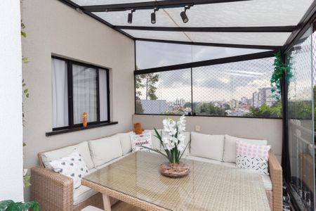 Apartamento à venda com 72m², 2 quartos e 1 vaga Apartamento à venda com 72m², 2 quartos e 1 vagaVaranda
