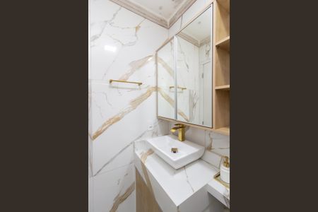 Apartamento à venda com 72m², 2 quartos e 1 vaga Apartamento à venda com 72m², 2 quartos e 1 vagaBanheiro