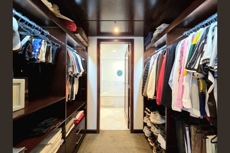 Apartamento à venda com 60m², 1 quarto e 1 vagaCloset da suíte