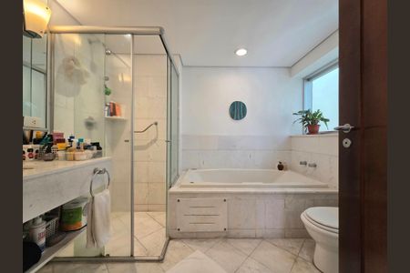 Apartamento à venda com 60m², 1 quarto e 1 vagaBanheiro da Suíte
