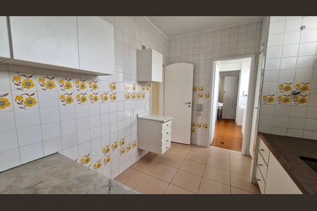 Apartamento para alugar com 127m², 3 quartos e 2 vagas Apartamento para alugar com 127m², 3 quartos e 2 vagasCozinha