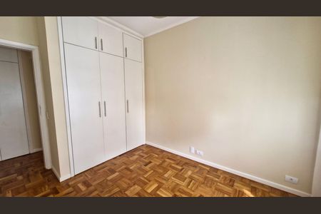 Apartamento para alugar com 127m², 3 quartos e 2 vagas Apartamento para alugar com 127m², 3 quartos e 2 vagasSuíte
