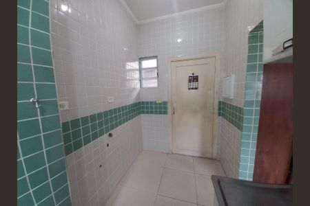 Cozinha de apartamento para alugar com 1 quarto, 17m² em Centro, São Vicente