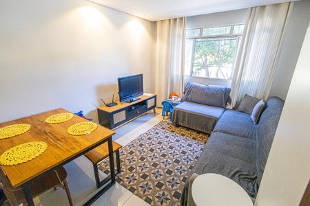 Sala de apartamento para alugar com 3 quartos, 50m² em Guarani, Belo Horizonte