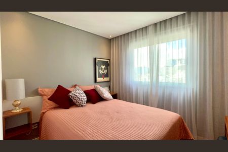 Apartamento à venda com 165m², 2 quartos e 3 vagas Apartamento à venda com 165m², 2 quartos e 3 vagasSuíte 1