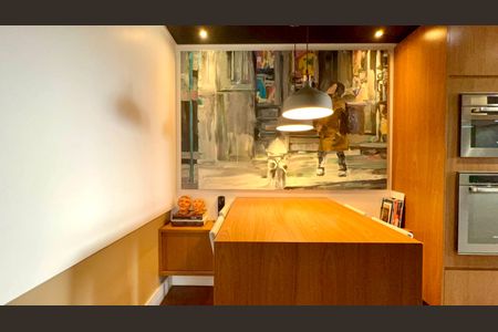 Apartamento à venda com 165m², 2 quartos e 3 vagas Apartamento à venda com 165m², 2 quartos e 3 vagasCopa