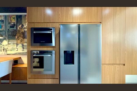 Apartamento à venda com 165m², 2 quartos e 3 vagas Apartamento à venda com 165m², 2 quartos e 3 vagasCozinha