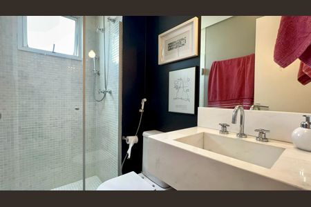 Apartamento à venda com 165m², 2 quartos e 3 vagas Apartamento à venda com 165m², 2 quartos e 3 vagasBanheiro da Suíte 1